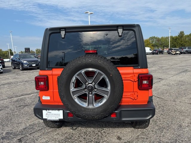 Used 2019 Jeep Wrangler Unlimited Sahara image 17