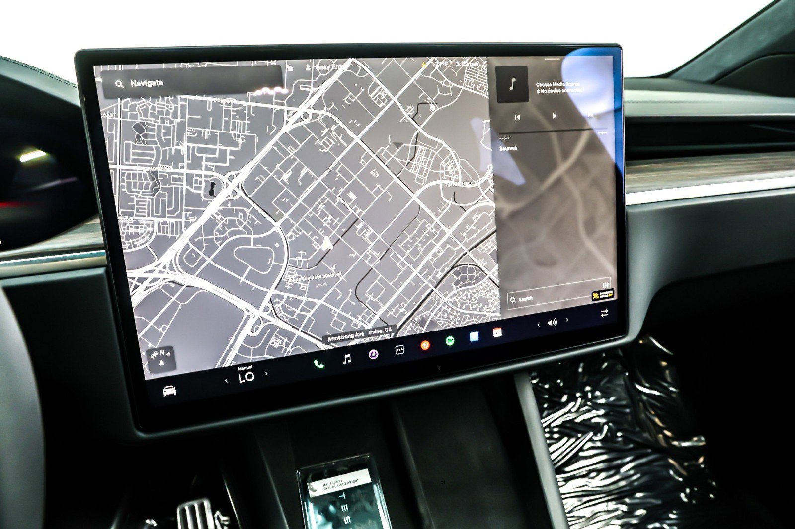 Used 2024 Tesla Model X image 21