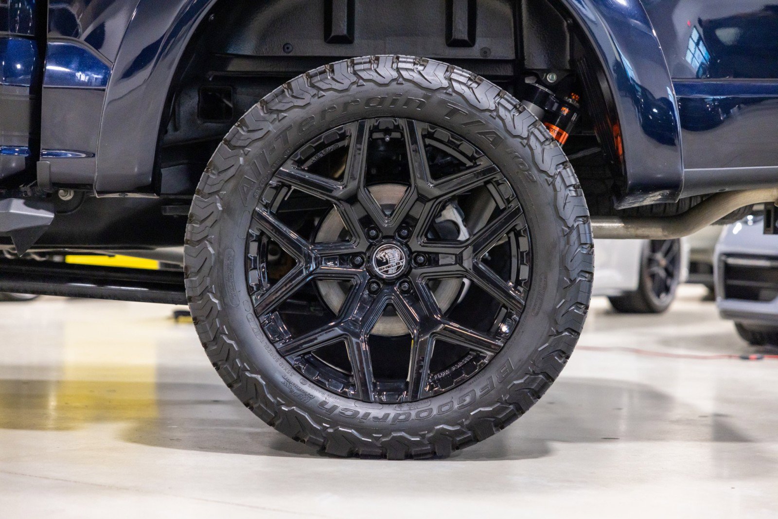 Used 2025 Ford F150 Lariat w/ Equipment Group 501A Mid image 17