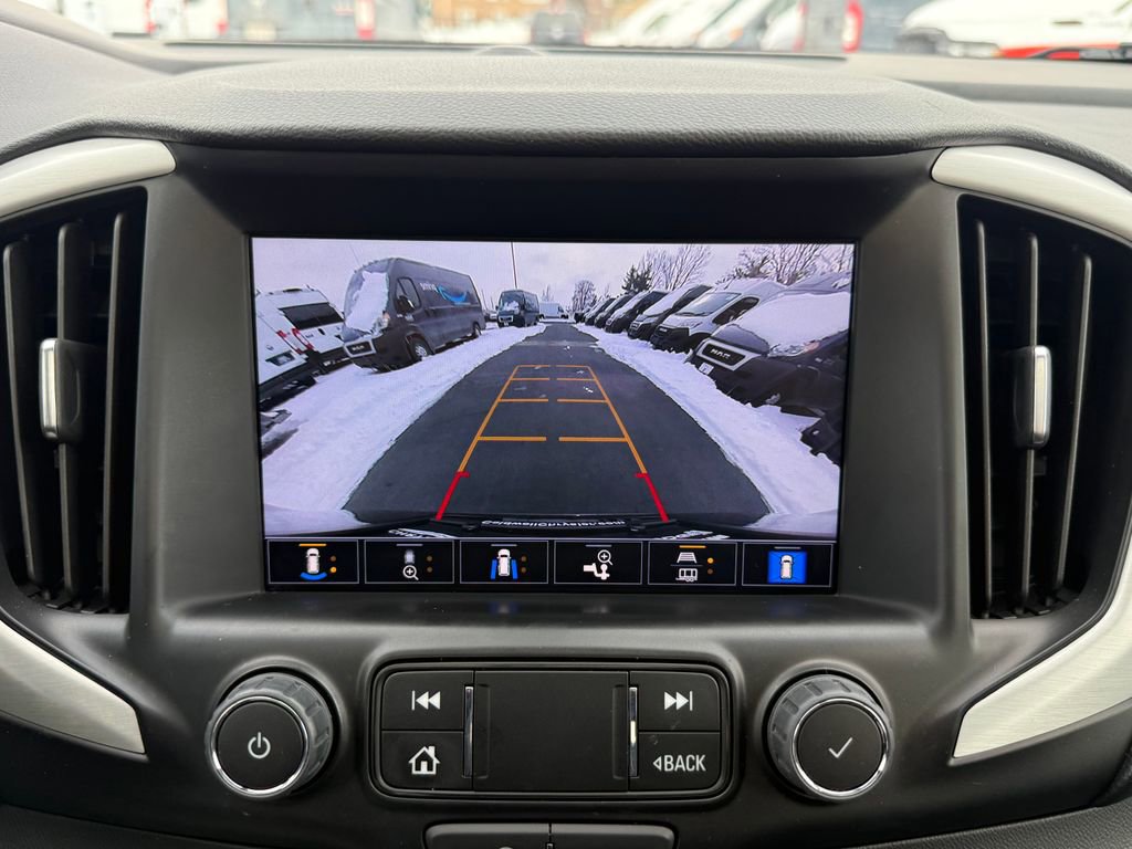 Used 2022 GMC Terrain SLT w/ Tech Package image 22