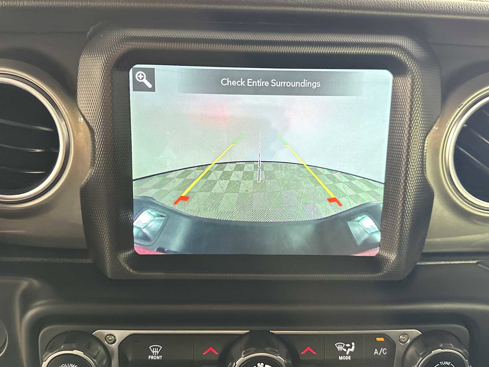 Used 2021 Jeep Gladiator Overland image 19