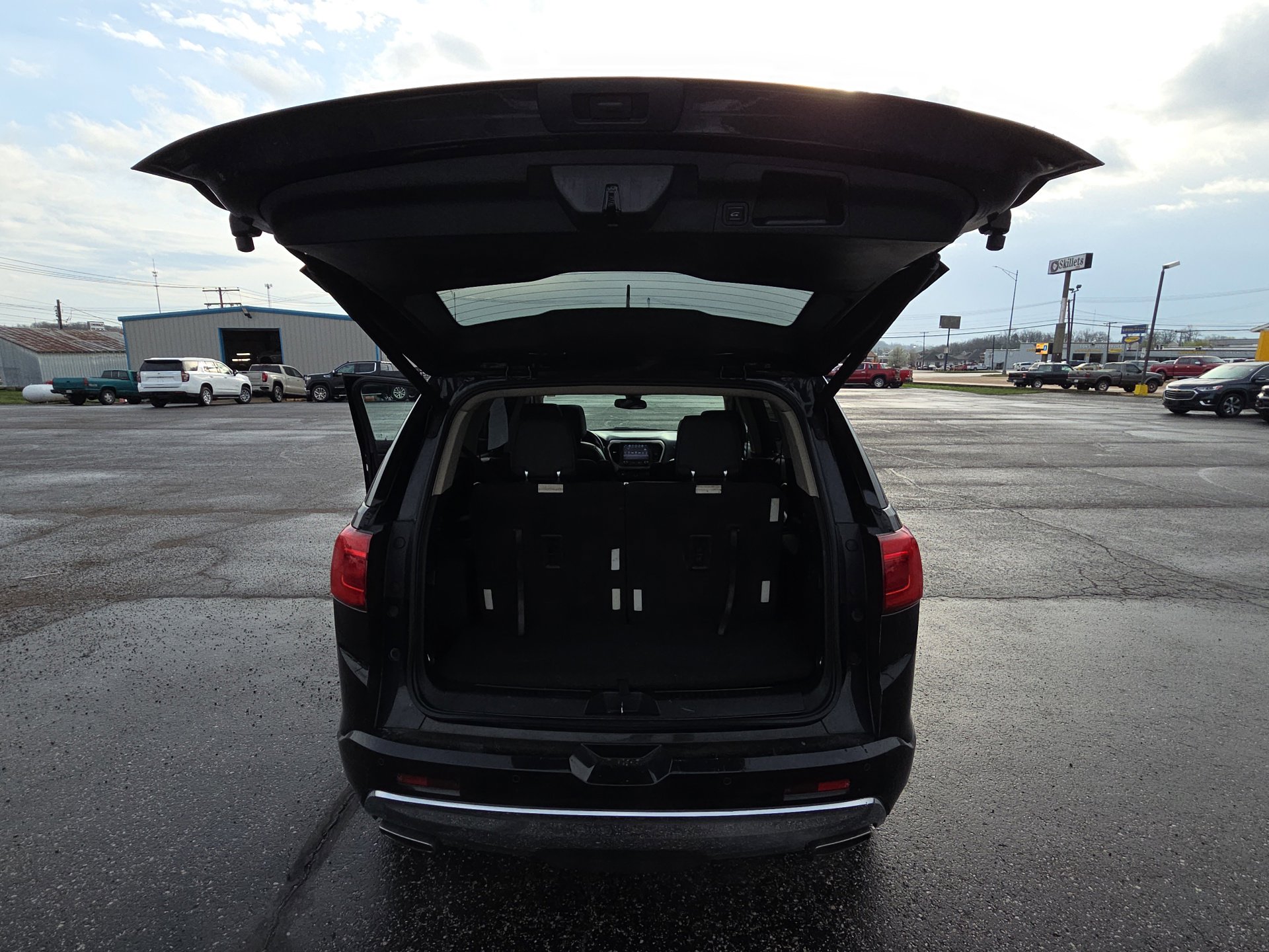 Used 2019 GMC Acadia Denali w/ Technology Package image 15