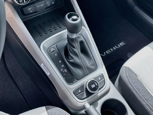 New 2026 Hyundai Venue SEL FWD image 16