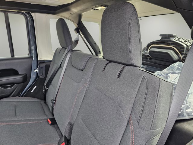 New 2025 Jeep Wrangler Unlimited Rubicon w/ XTREMEE 35" Tire Package image 34