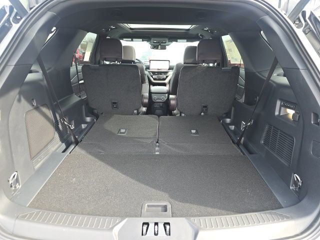 New 2026 Ford Explorer Platinum w/ LUX Leather Package image 28