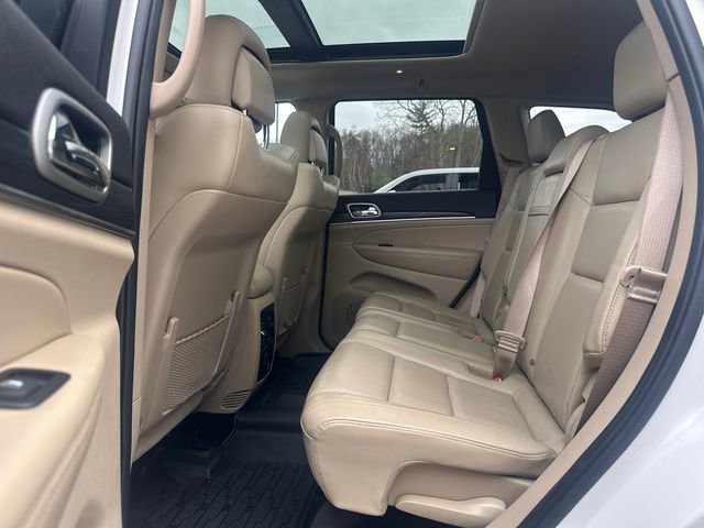 Used 2019 Jeep Grand Cherokee Limited w/ Luxury Group II image 18