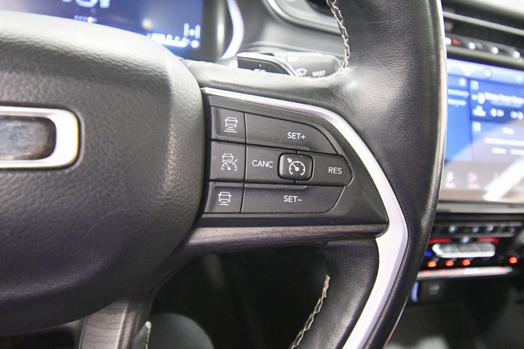 Used 2021 Jeep Grand Cherokee L Limited w/ Luxury Tech Group II image 22