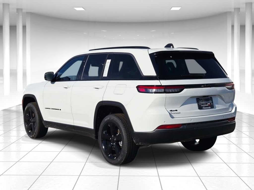 New 2026 Jeep Grand Cherokee Limited w/ Limited Altitude Package AWD/4WD image 5