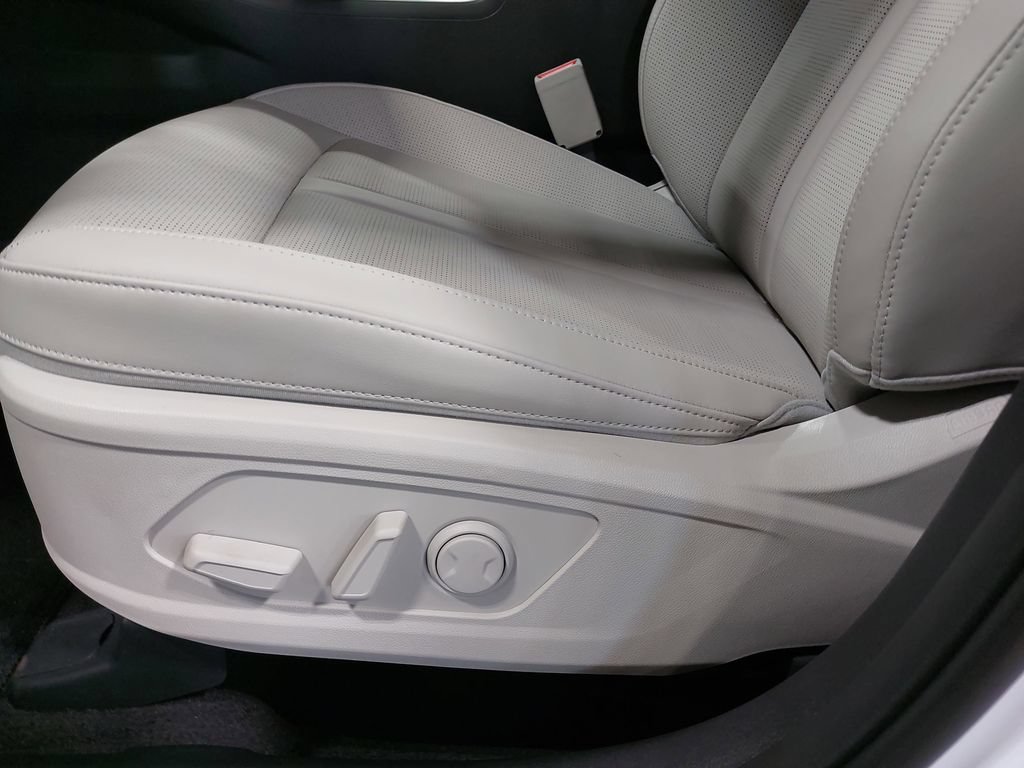 New 2026 Kia Sorento S w/ S Panoramic Sunroof Package FWD image 30