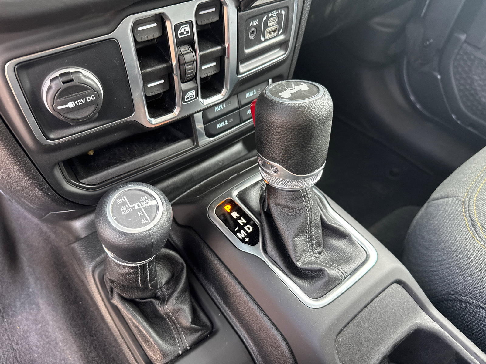 Used 2025 Jeep Wrangler Backcountry image 30