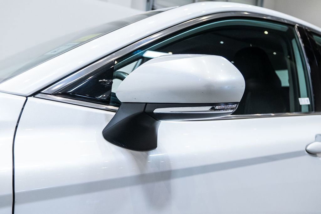 Used 2023 Toyota Camry XSE image 12