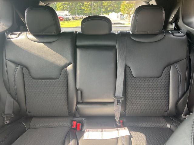New 2026 Jeep Compass Latitude AWD/4WD image 18