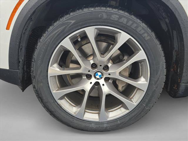 Used 2019 BMW X5 xDrive40i w/ Executive Package image 25