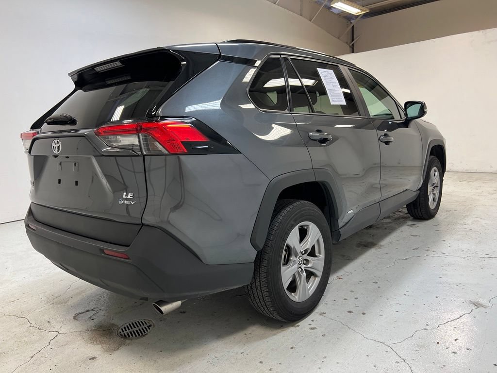 Used 2025 Toyota RAV4 LE AWD/4WD image 9