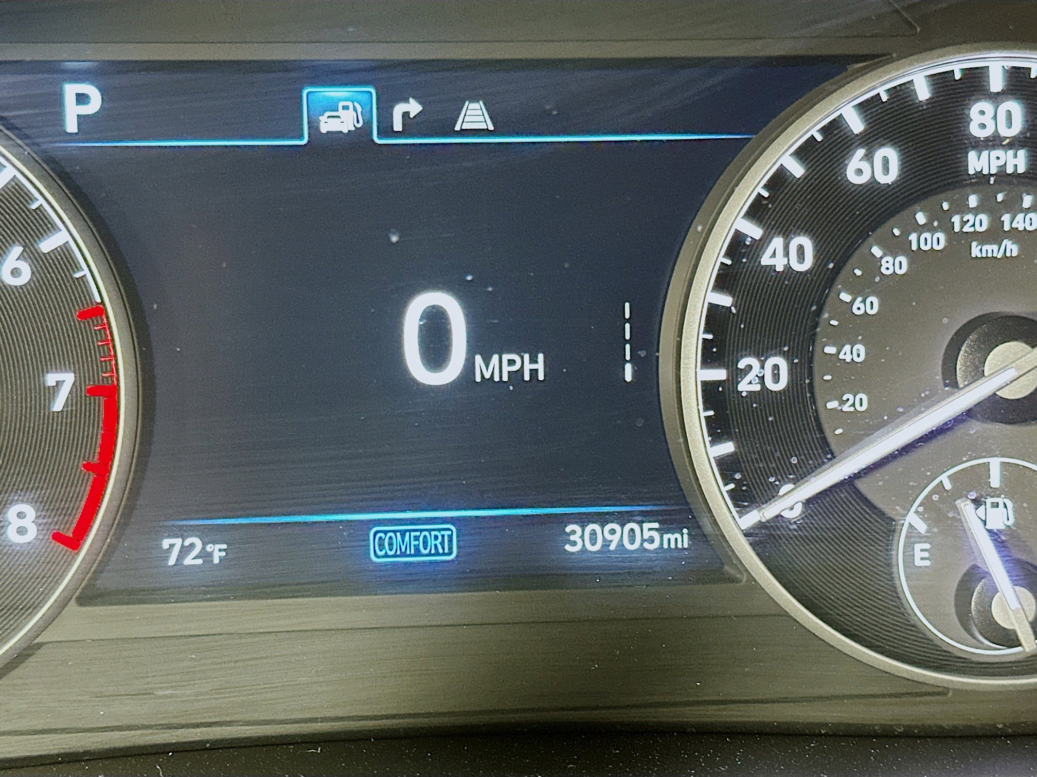 Used 2022 Genesis G90 3.3T Premium RWD image 19