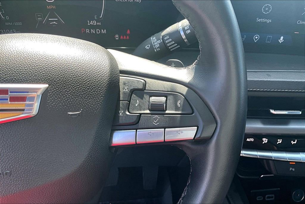 Certified 2025 Cadillac XT4 Premium Luxury image 12