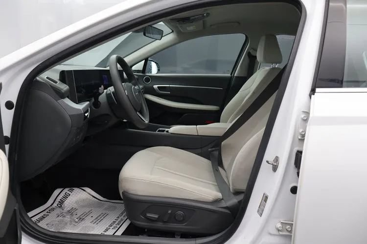 Used 2024 Hyundai Sonata SEL FWD image 14