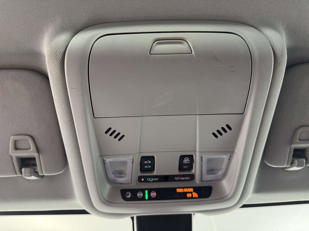 Used 2020 GMC Terrain SLE w/ Driver Convenience Package AWD/4WD image 25