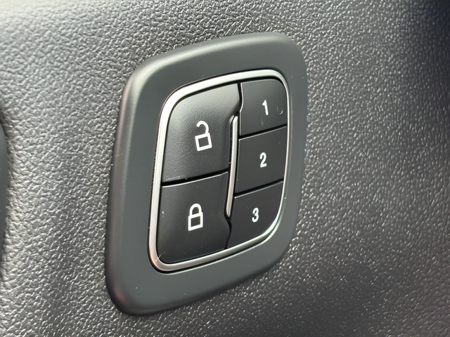 Used 2023 Ford Escape Active w/ Tech Pack #2 AWD/4WD image 21