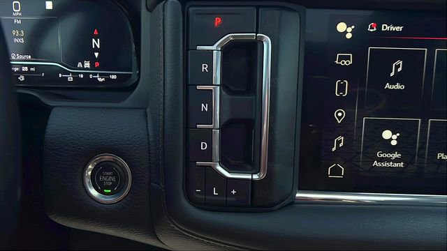 Used 2023 GMC Yukon Denali image 31