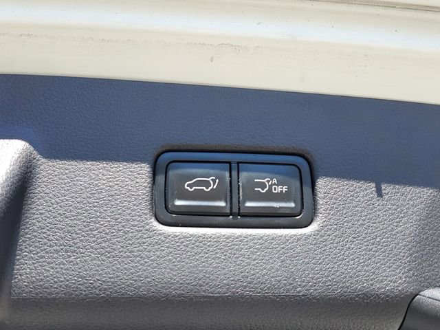 Used 2022 Kia Carnival EX image 7