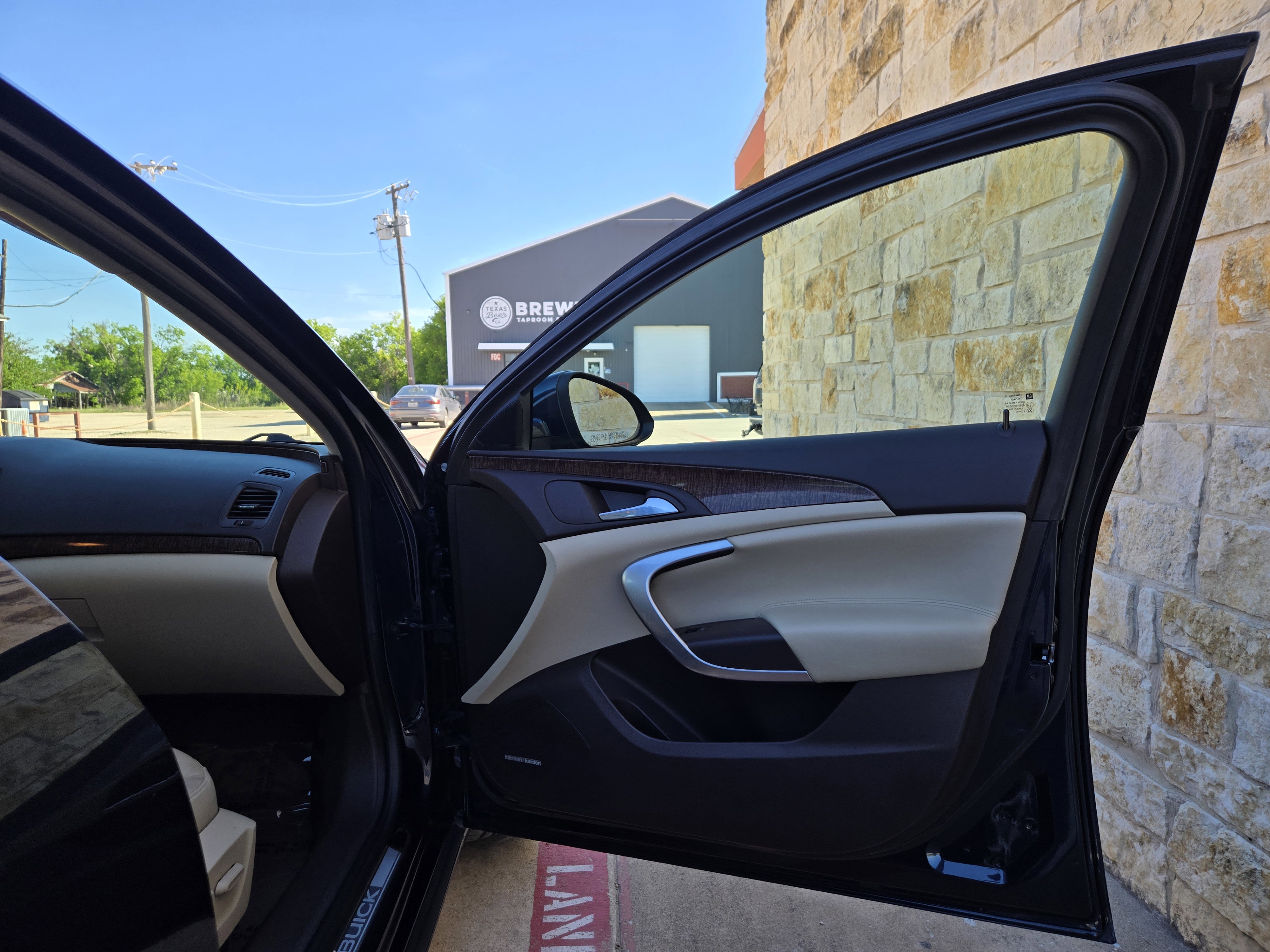 Used 2013 Buick Regal Premium FWD image 8