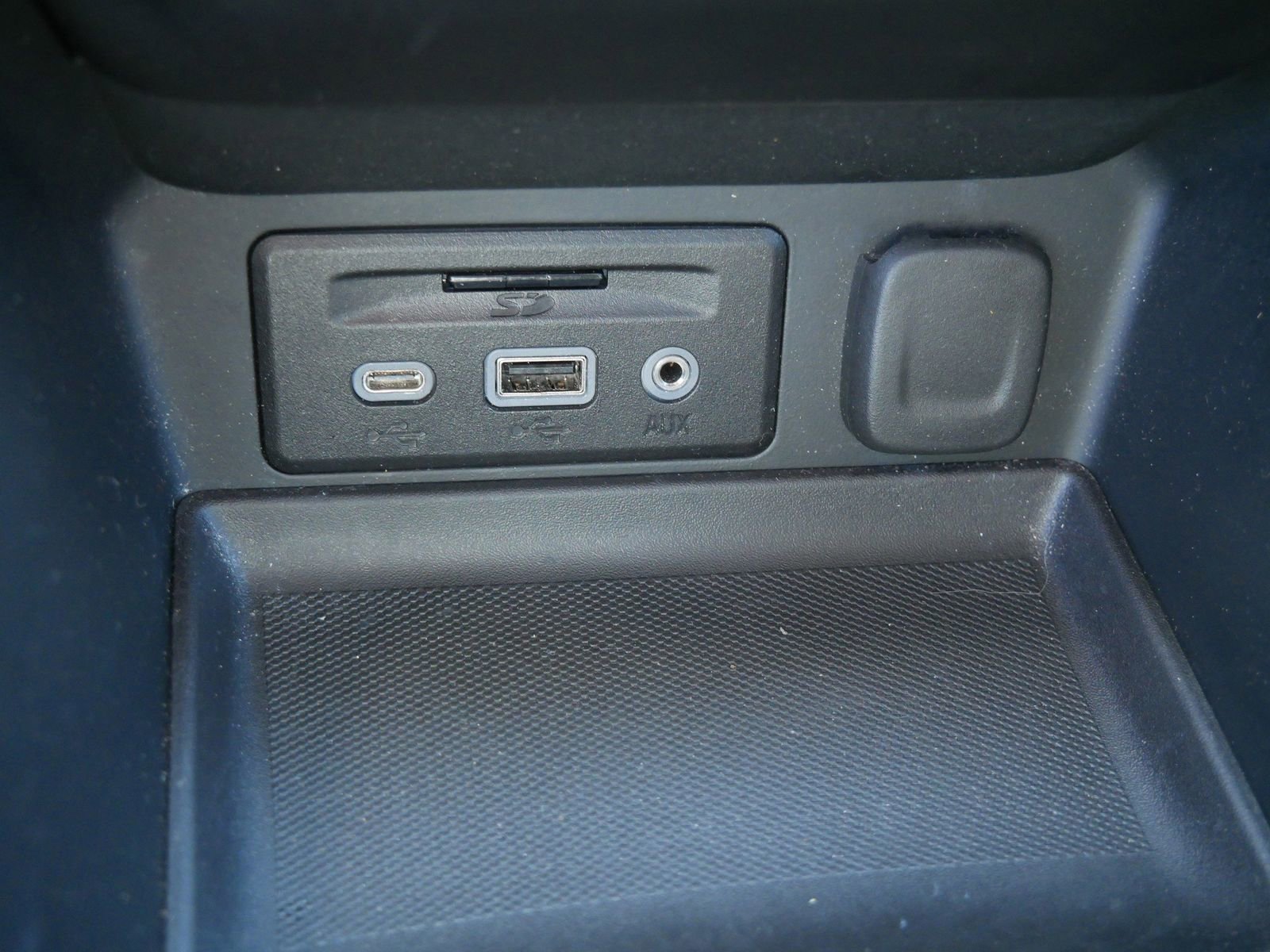 Used 2022 GMC Terrain AT4 w/ Infotainment Package II image 21