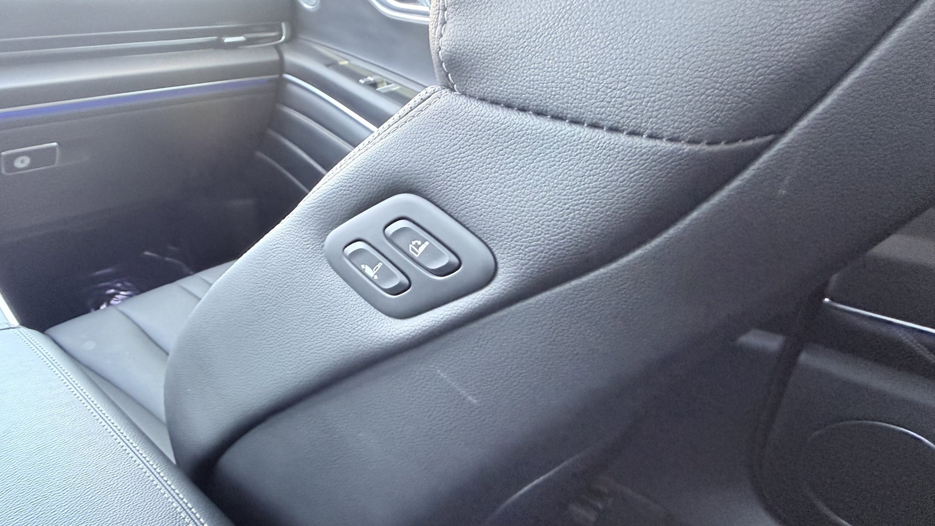 Used 2024 Genesis GV80 2.5T AWD/4WD image 47