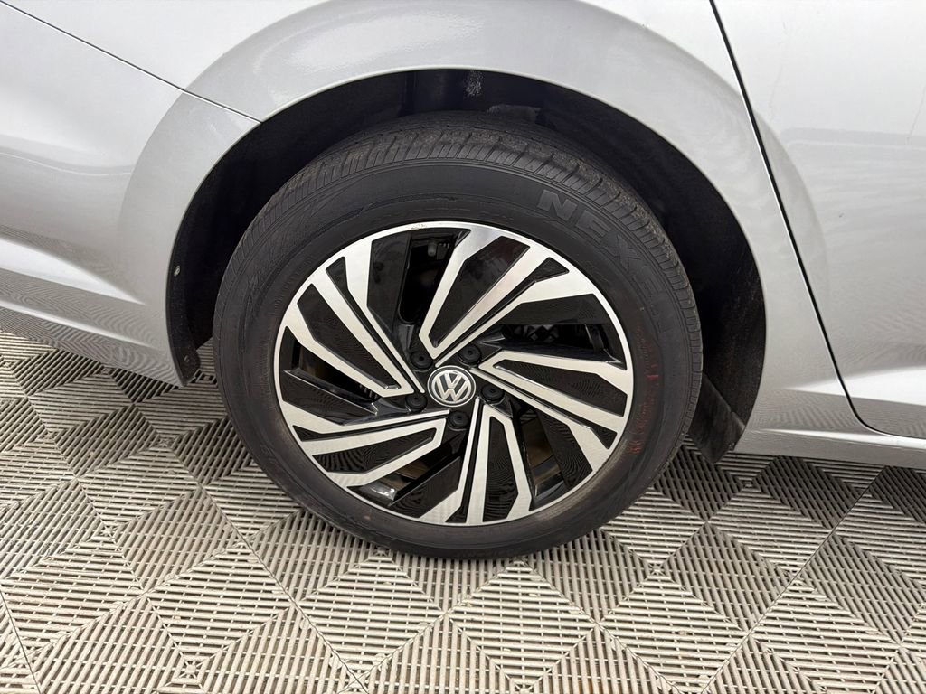 Used 2020 Volkswagen Jetta SEL FWD image 18