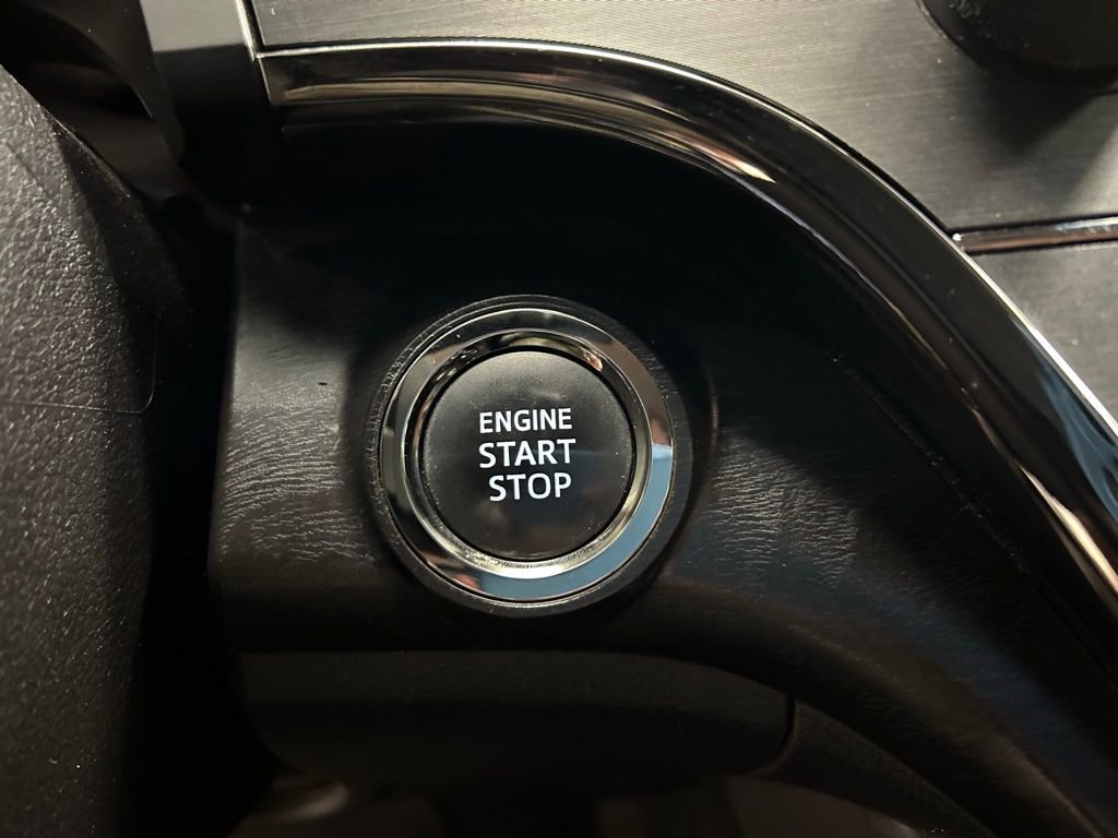 Used 2018 Toyota Avalon XLE image 14