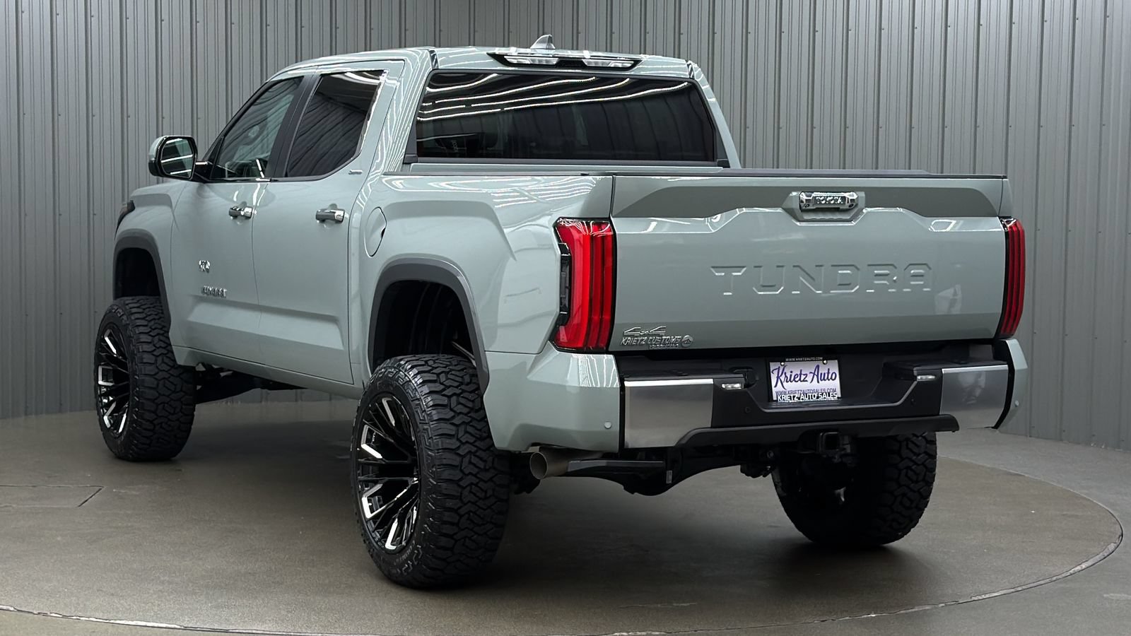 Used 2026 Toyota Tundra Limited AWD/4WD image 3