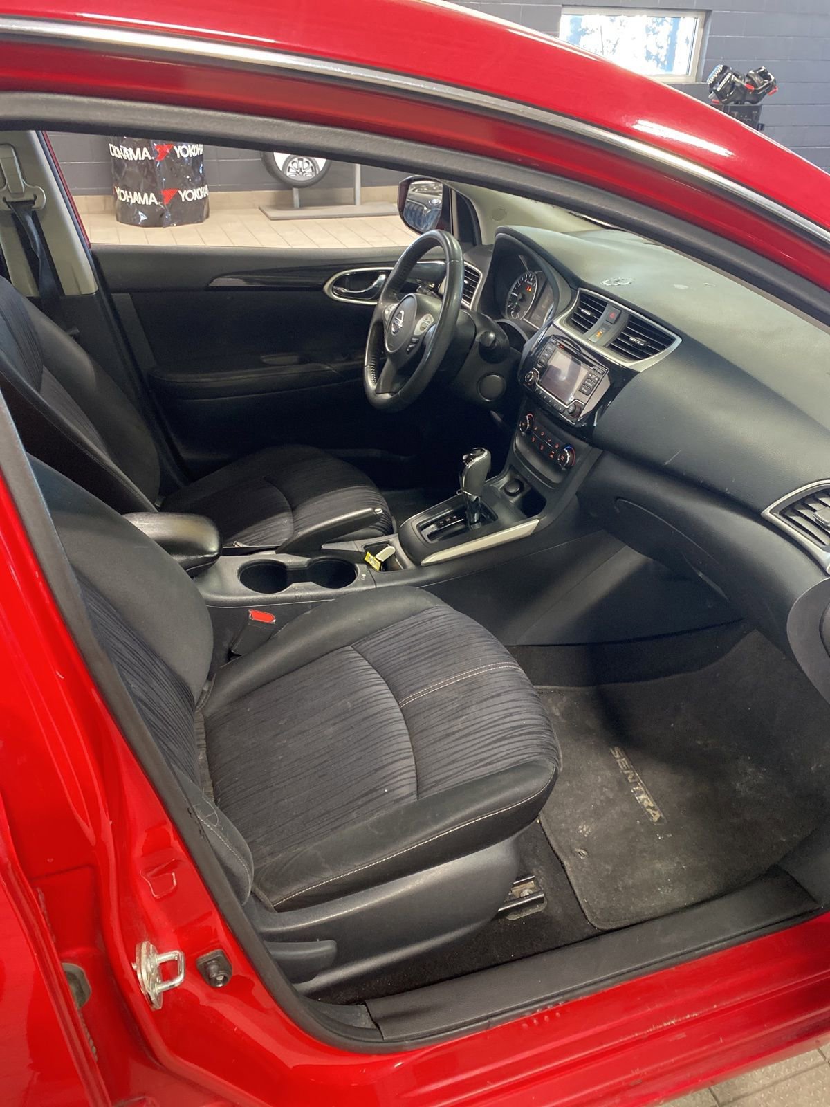 Used 2017 Nissan Sentra SV w/ Style Package image 29