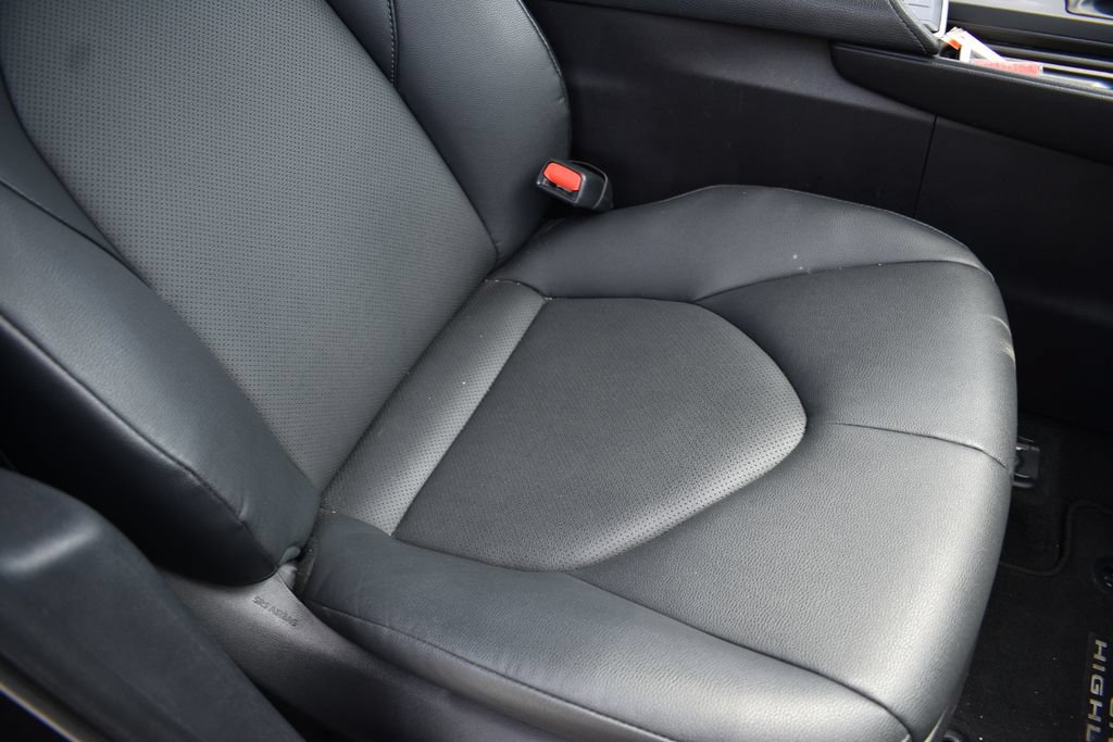 Used 2025 Toyota Grand Highlander FWD image 22