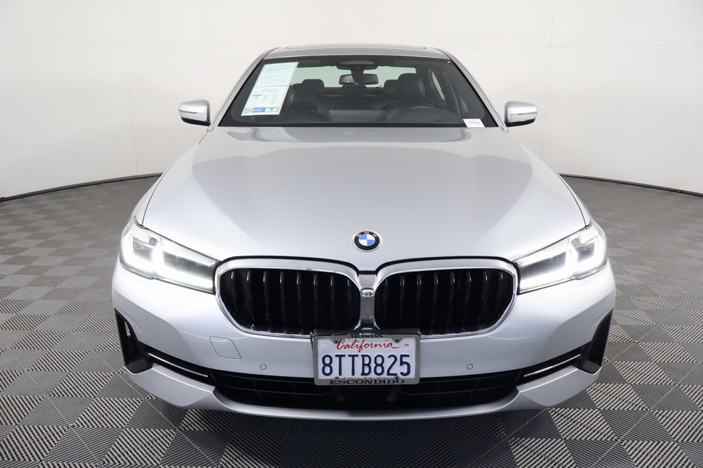 Used 2021 BMW 540i w/ Premium Package RWD image 2