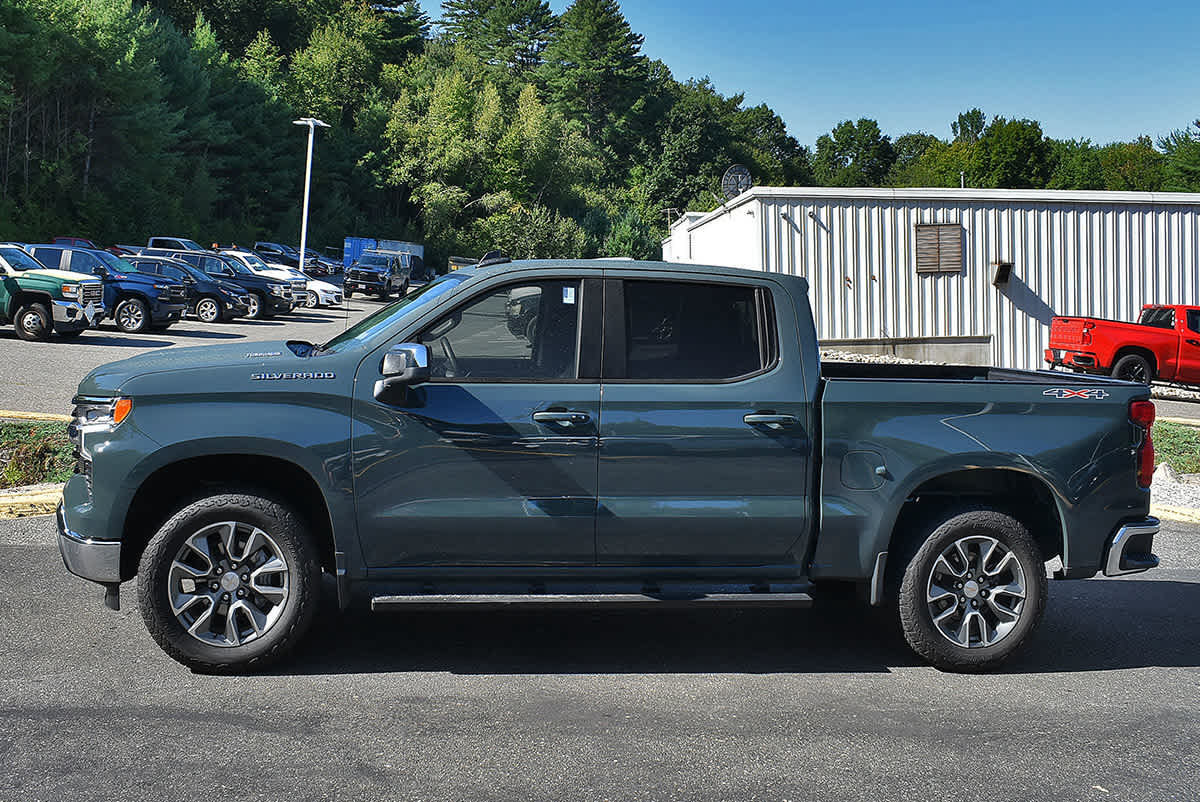 Used 2026 Chevrolet Silverado 1500 LT AWD/4WD image 3