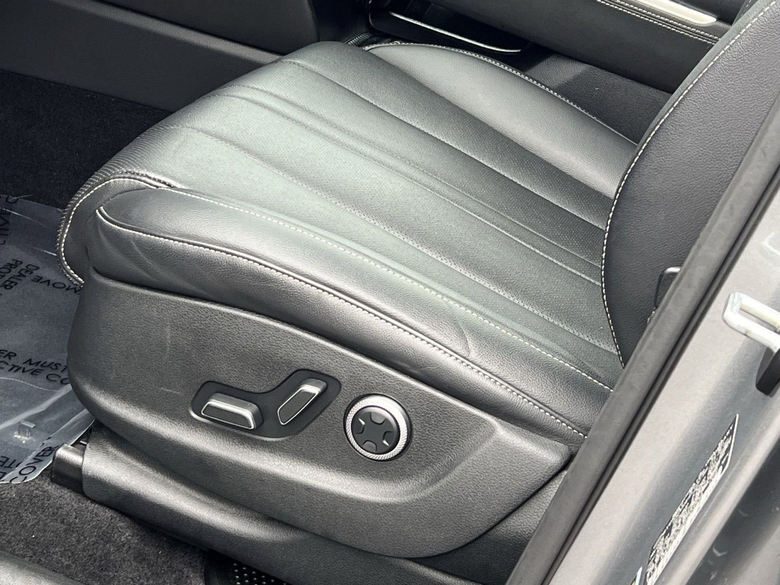 Used 2024 Genesis GV80 3.5T AWD/4WD image 12