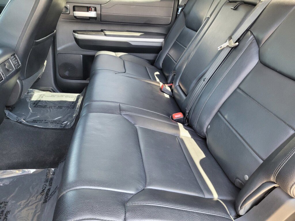 Used 2017 Toyota Tundra Limited w/ Limited Premium Package AWD/4WD image 17