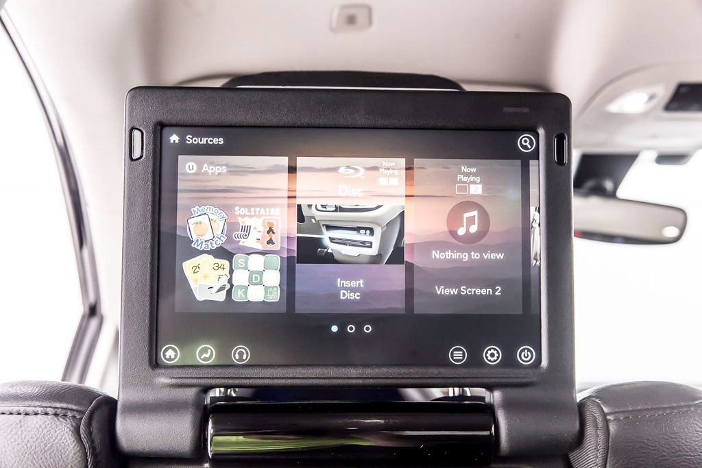 Used 2019 Chrysler Pacifica Touring-L Plus image 16