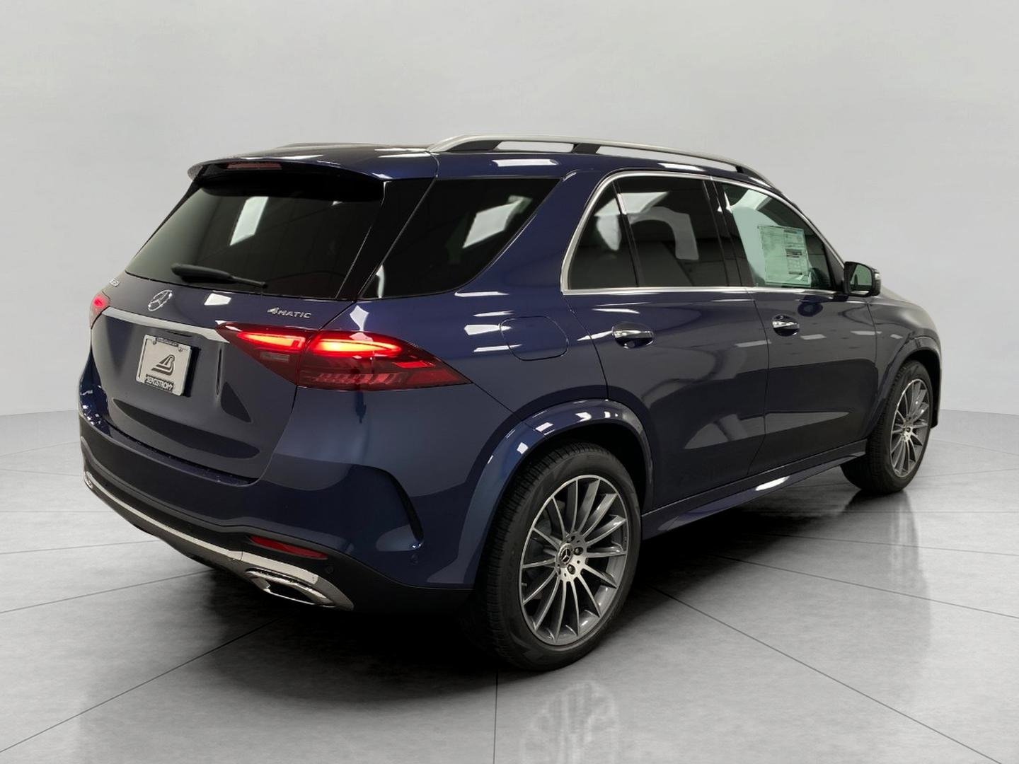 New 2026 Mercedes-Benz GLE 350 4MATIC image 3