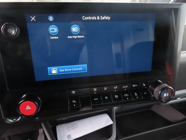 Used 2024 Chevrolet Brightdrop 400 w/ Commercial Equipment Package AWD/4WD image 25