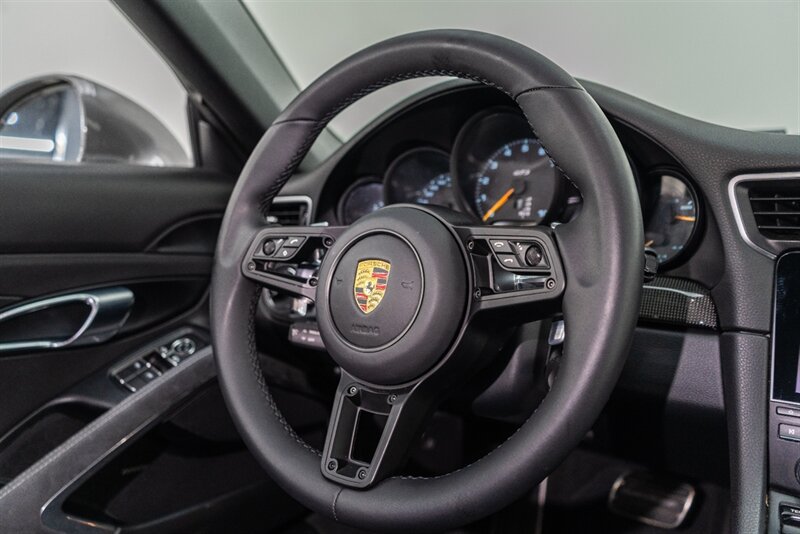 Used 2018 Porsche 911 GT3 RWD image 61
