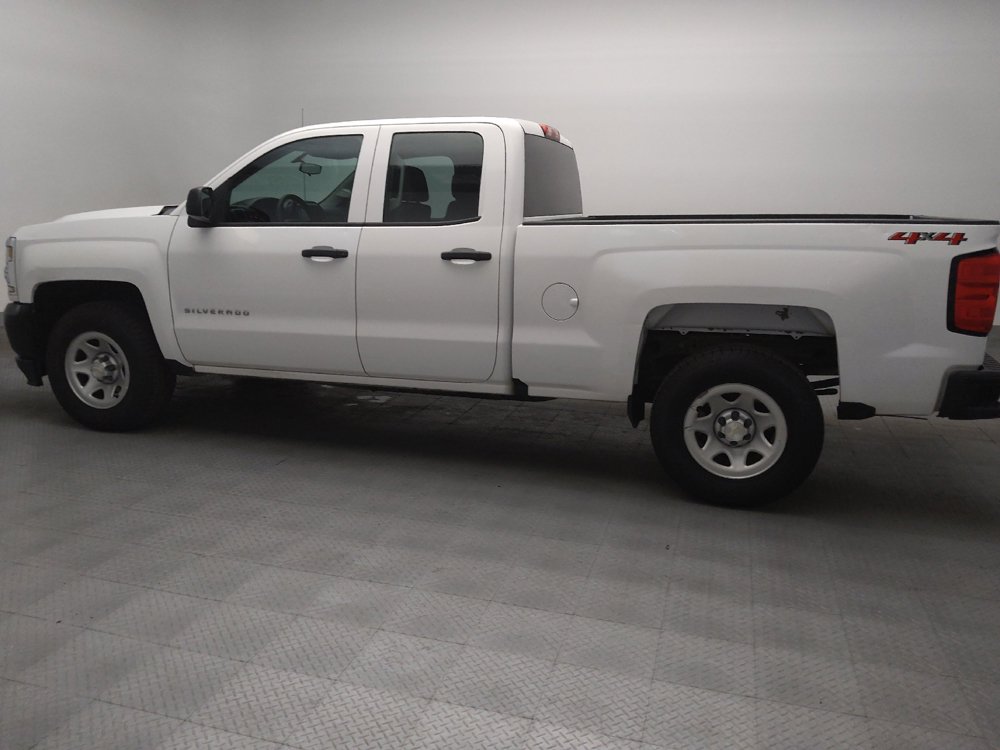 Used 2018 Chevrolet Silverado 1500 W/T w/ Trailering Package AWD/4WD image 3