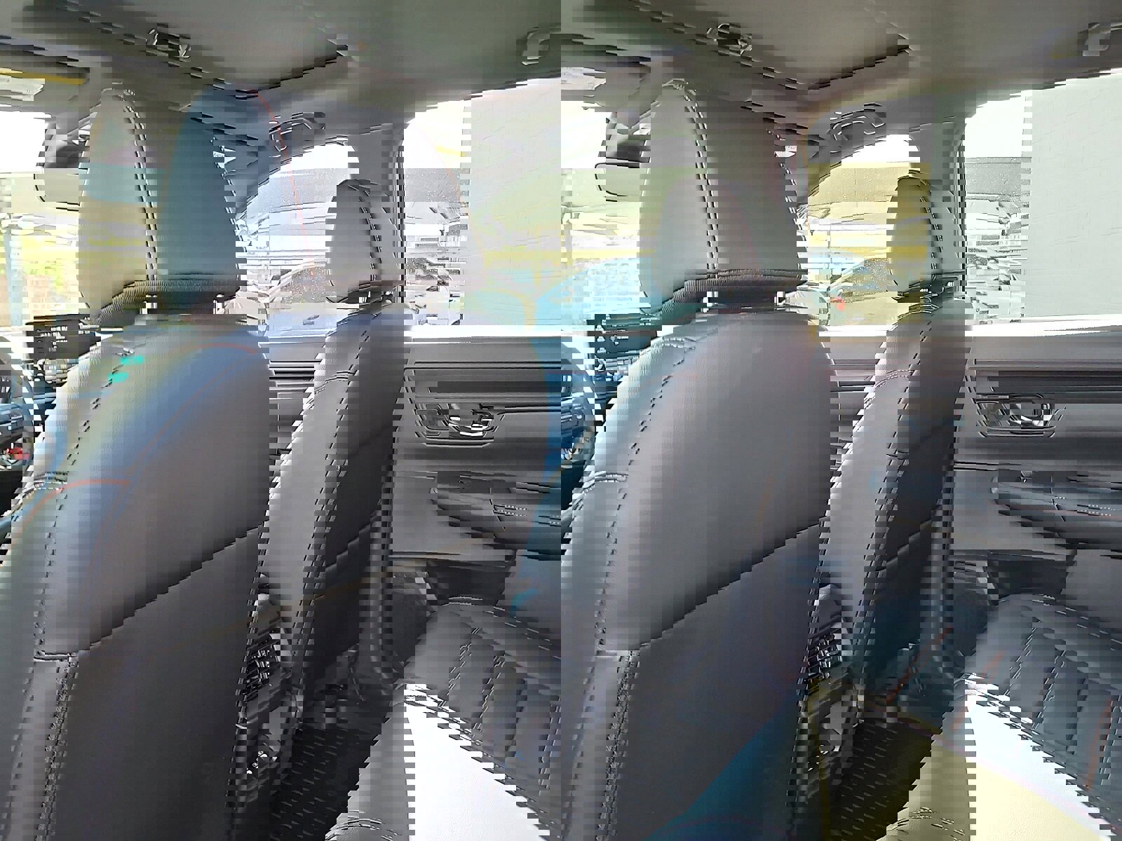 Used 2025 Honda CR-V Sport-L image 6