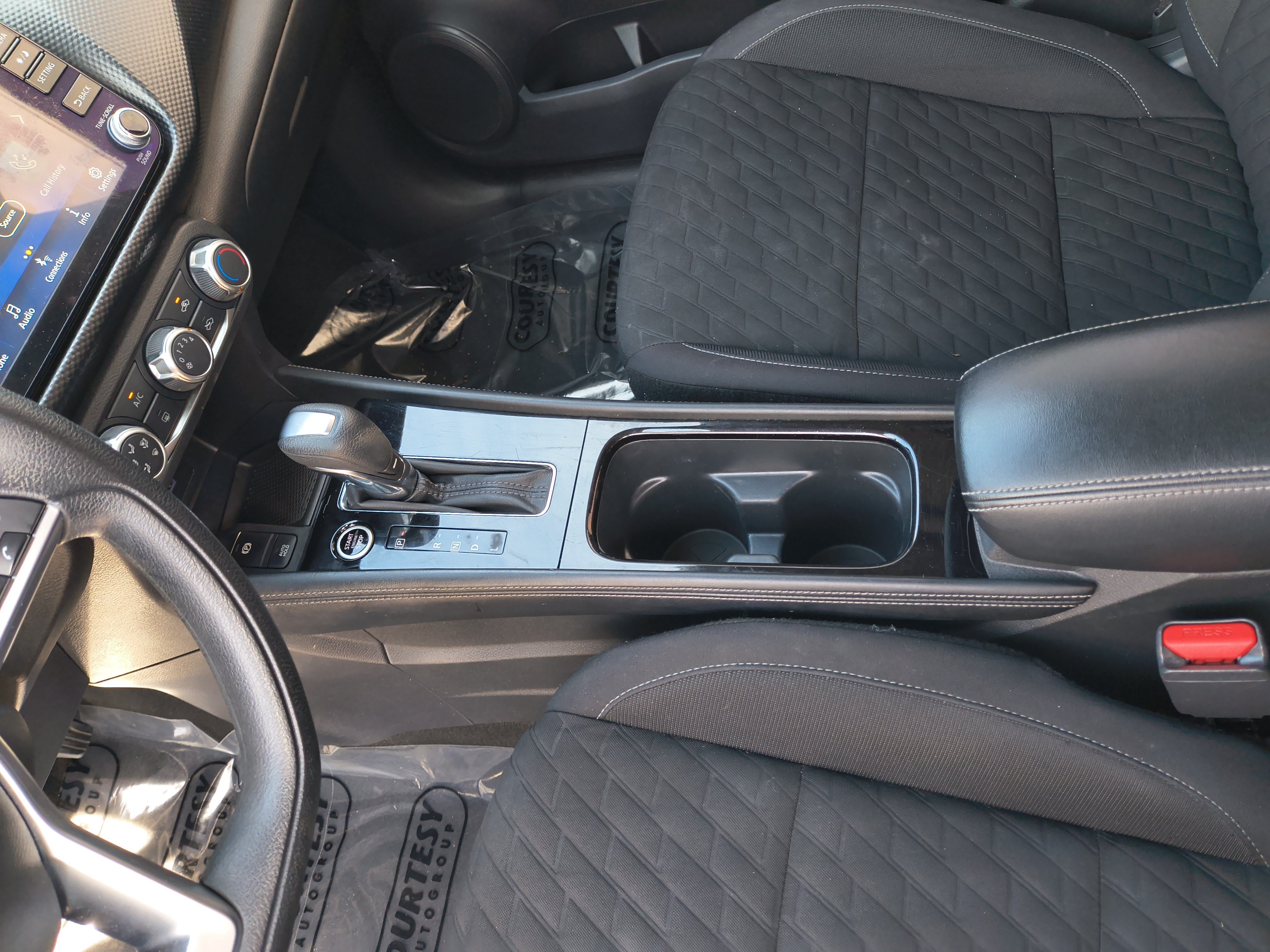 Certified 2023 Nissan Kicks SV FWD image 24