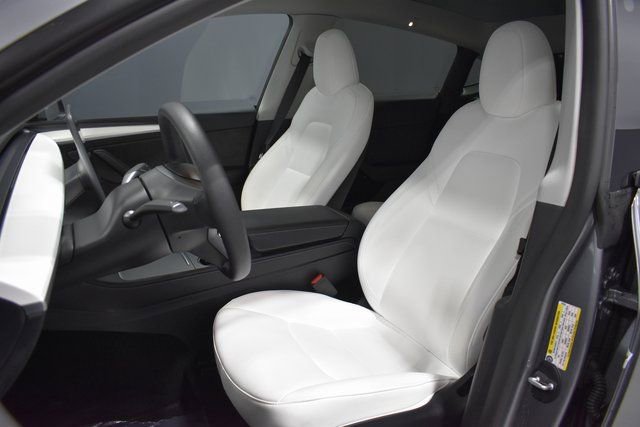 Used 2025 Tesla Model Y Long Range image 5