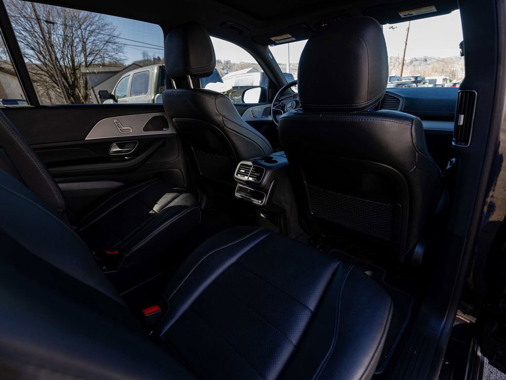 Used 2025 Mercedes-Benz GLS 450 4MATIC image 31