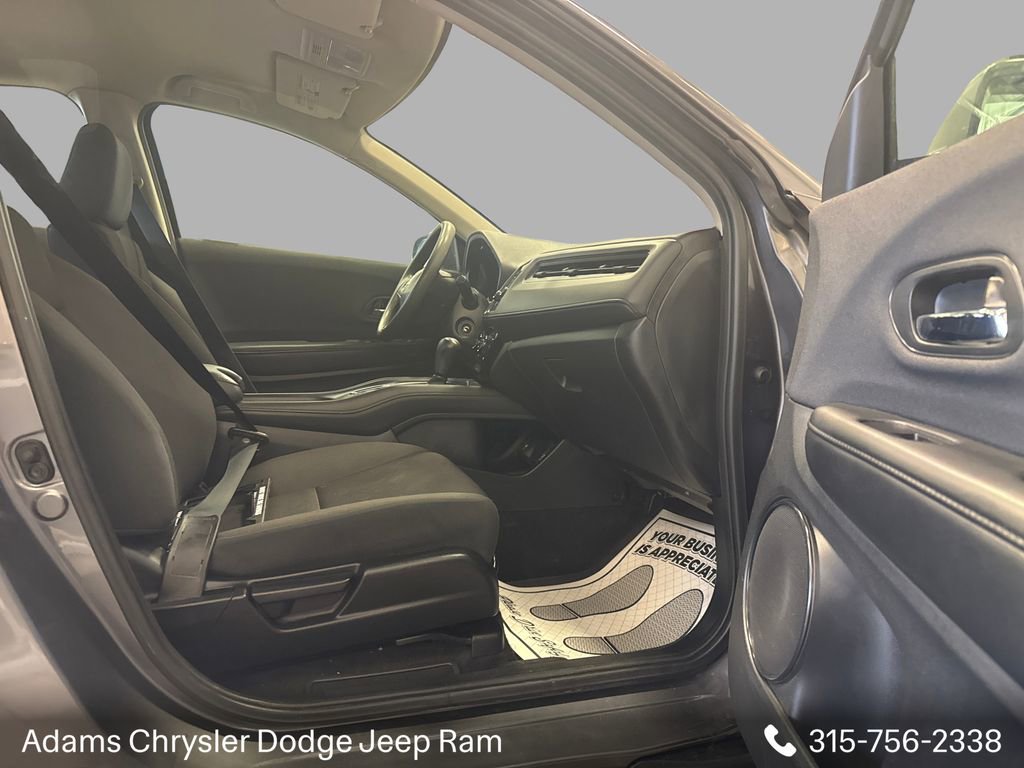 Used 2021 Honda HR-V LX image 10