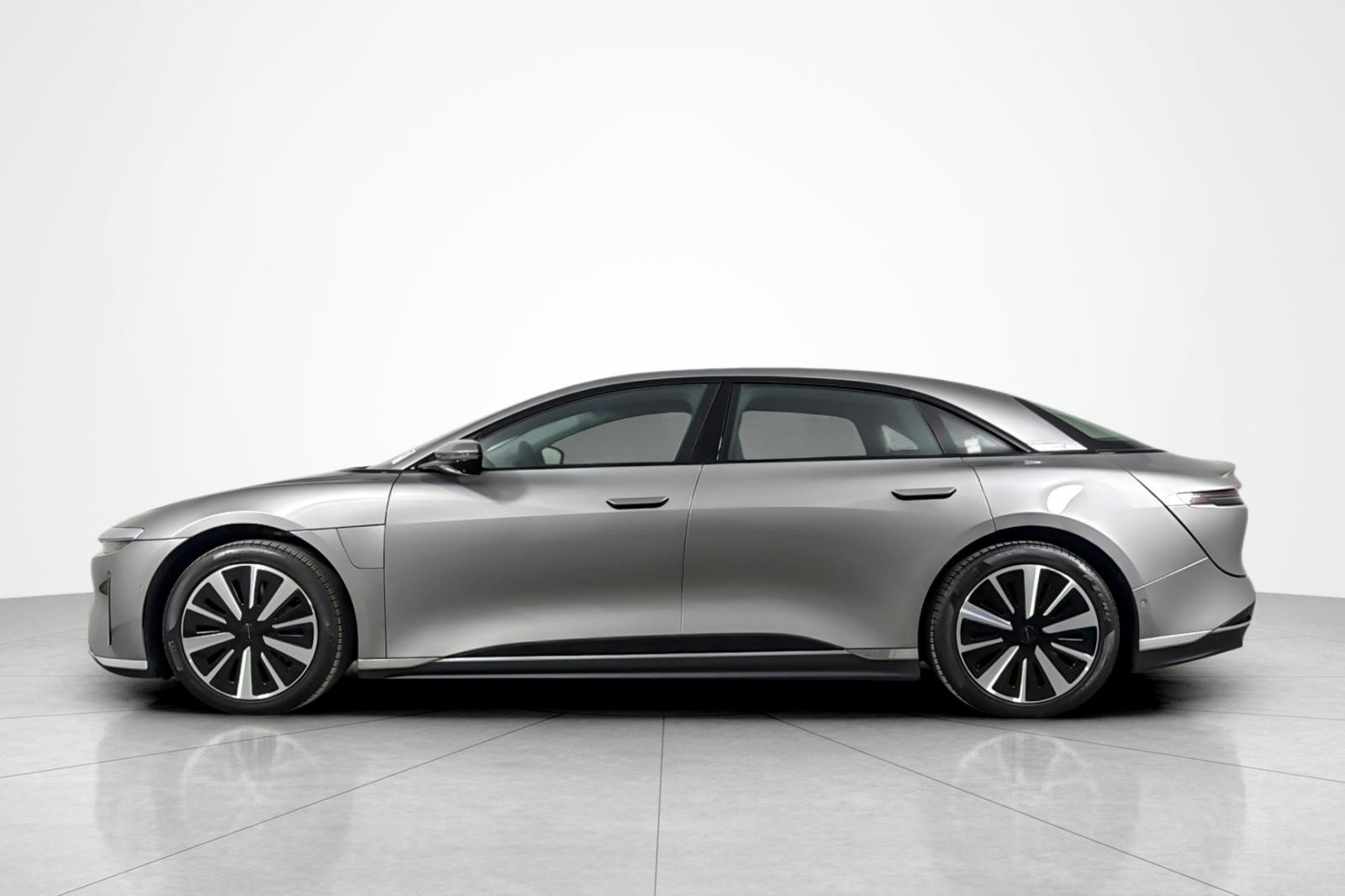 Used 2026 Lucid Air Touring AWD/4WD image 2