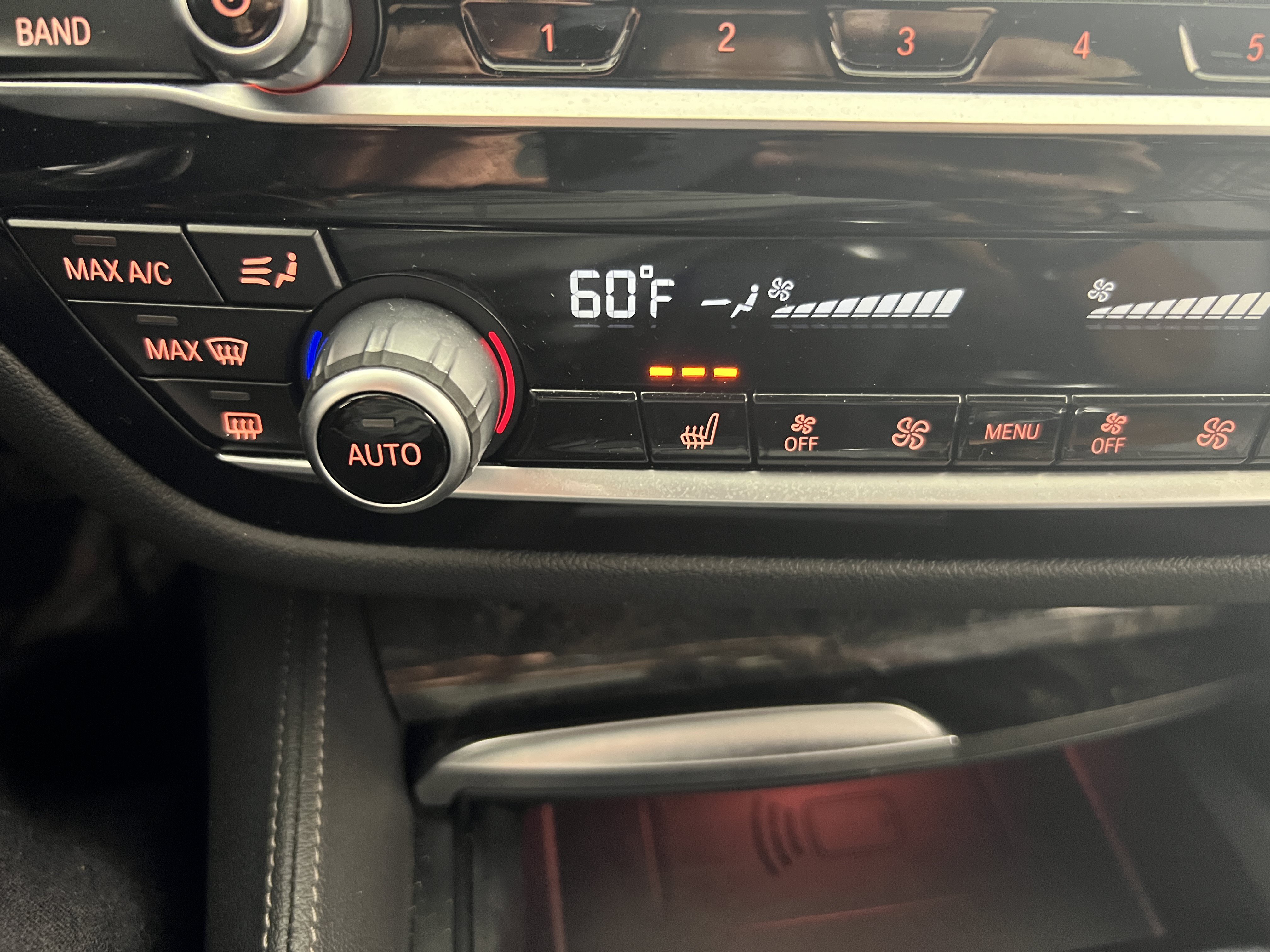 Used 2022 BMW M550i xDrive AWD/4WD image 21