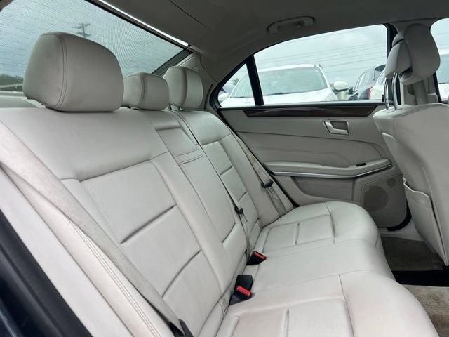Used 2014 Mercedes-Benz E 350 Sedan image 19